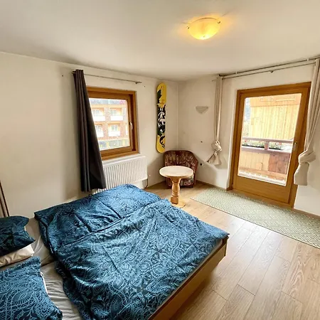 Apartman Adventure Hub: Gartenhaeusl