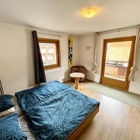 Apartment Adventure Hub: Gartenhaeusl