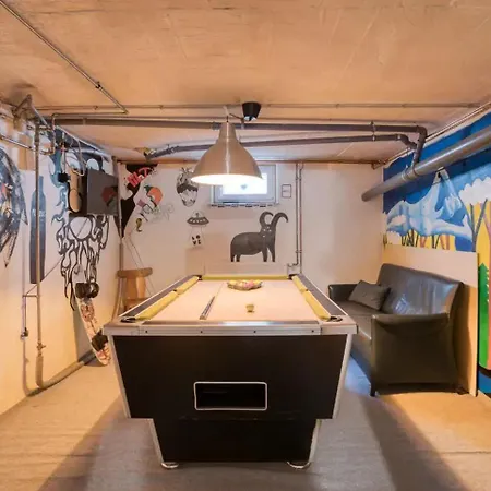 Apartment Adventure Hub: Gartenhaeusl *